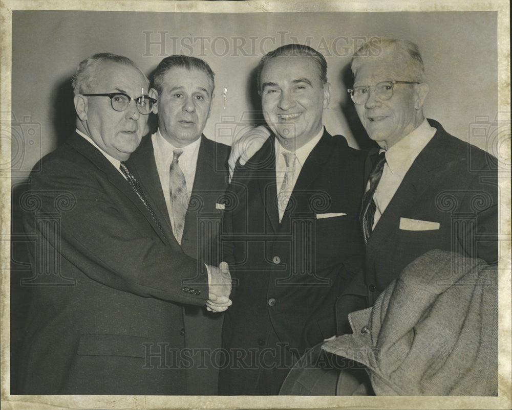 1957 Press Photo Dan Considine,Max Podolsky, Martin O&#39;Brien reacted to acquittal - Historic Images