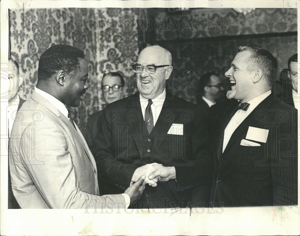 1966 Press Photo Probate Court Judge Jerome Dunne Boxing Champion Ezzard Charles - Historic Images