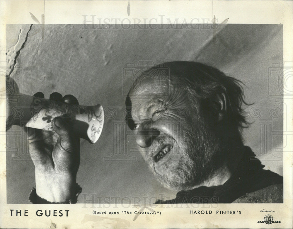 1964 Press Photo Donald Pleasance Harold Pinter The Guest Surf Theater. - Historic Images