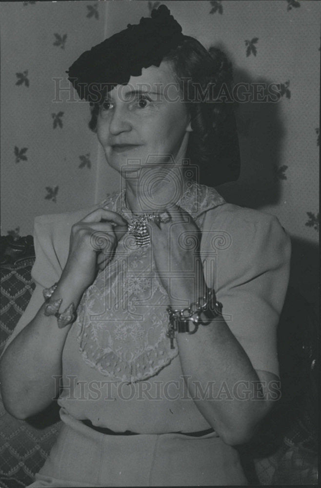 1939 Press Photo Mrs. Edgar Wilson Mimford - Historic Images