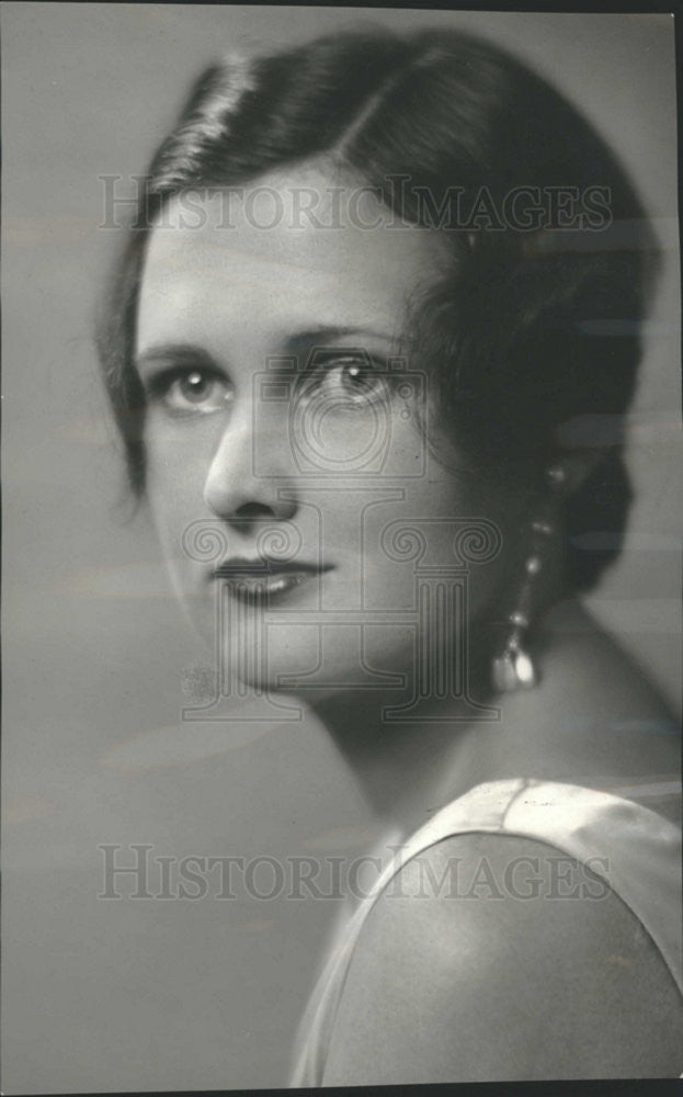 1930 Press Photo Sen. Arthur Vandenberg Daughter Ms Barbara Vandenberg Engaged - Historic Images