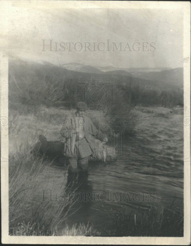 Undated Press Photo Ches. F. Miller Jr at Cabin Creek - Historic Images