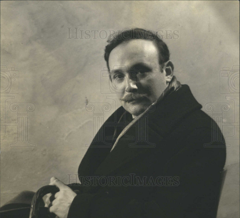 1931 Press Photo Manuel Komroff American Playwright Screenwriter Novelist Editor - Historic Images