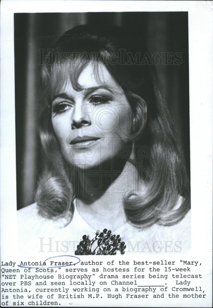 1971 Press Photo Lady Antonia Fraser author &quot;Mary Queen of Scots&quot; - Historic Images