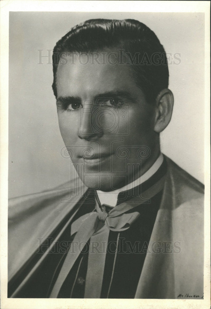 1943 Press Photo Monsignor Fulton J Sheon,author - Historic Images