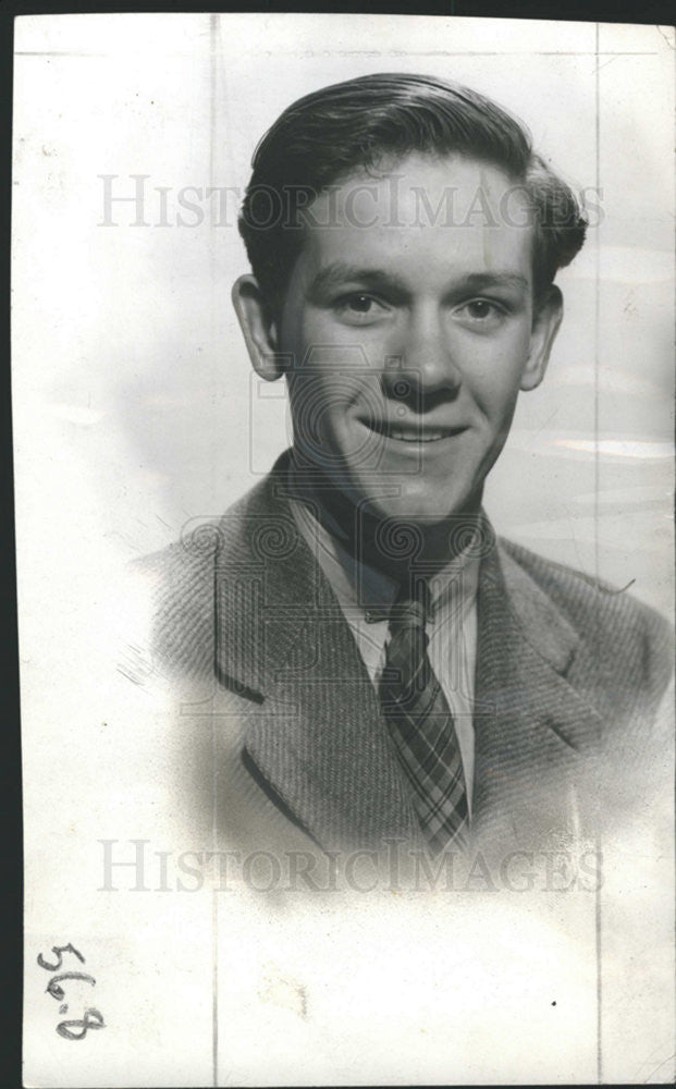 1943 Press Photo Sports Track and Field Lloyd Lewis - Historic Images