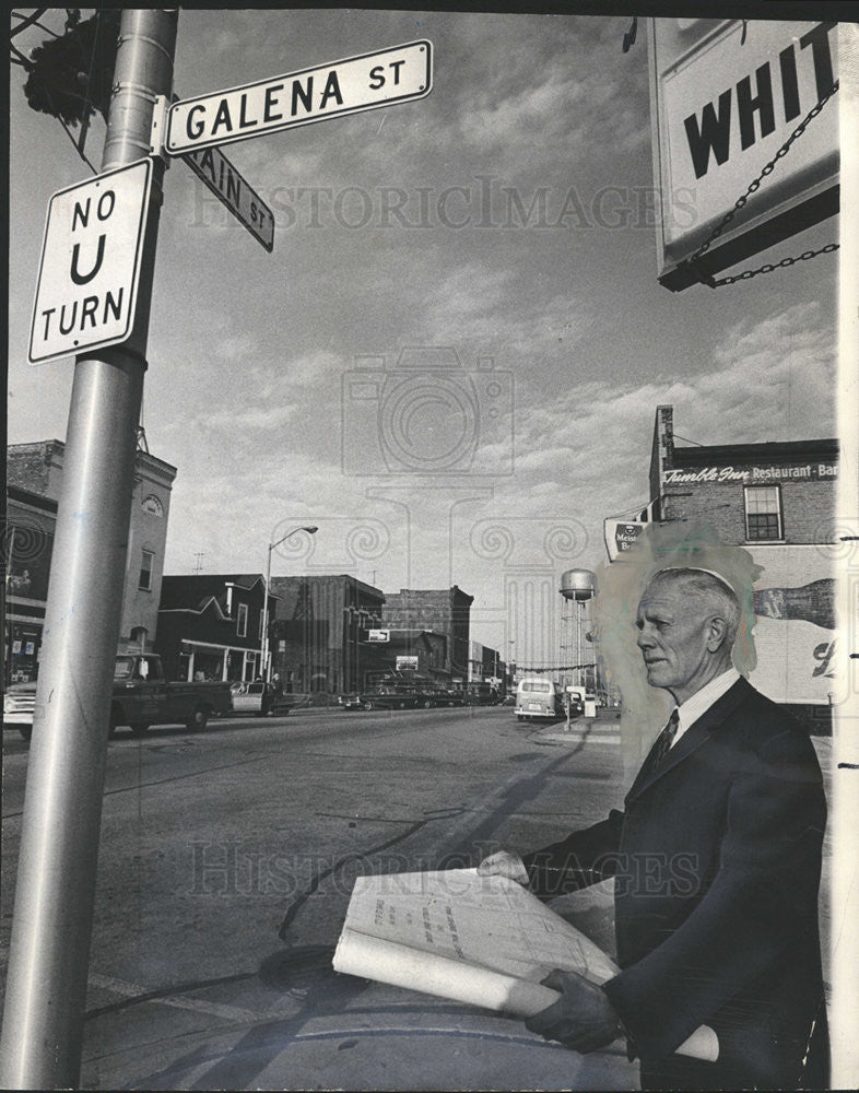 1965 Press Photo West Chicago Mayer John Downs, Village Hall, Main Street - Historic Images