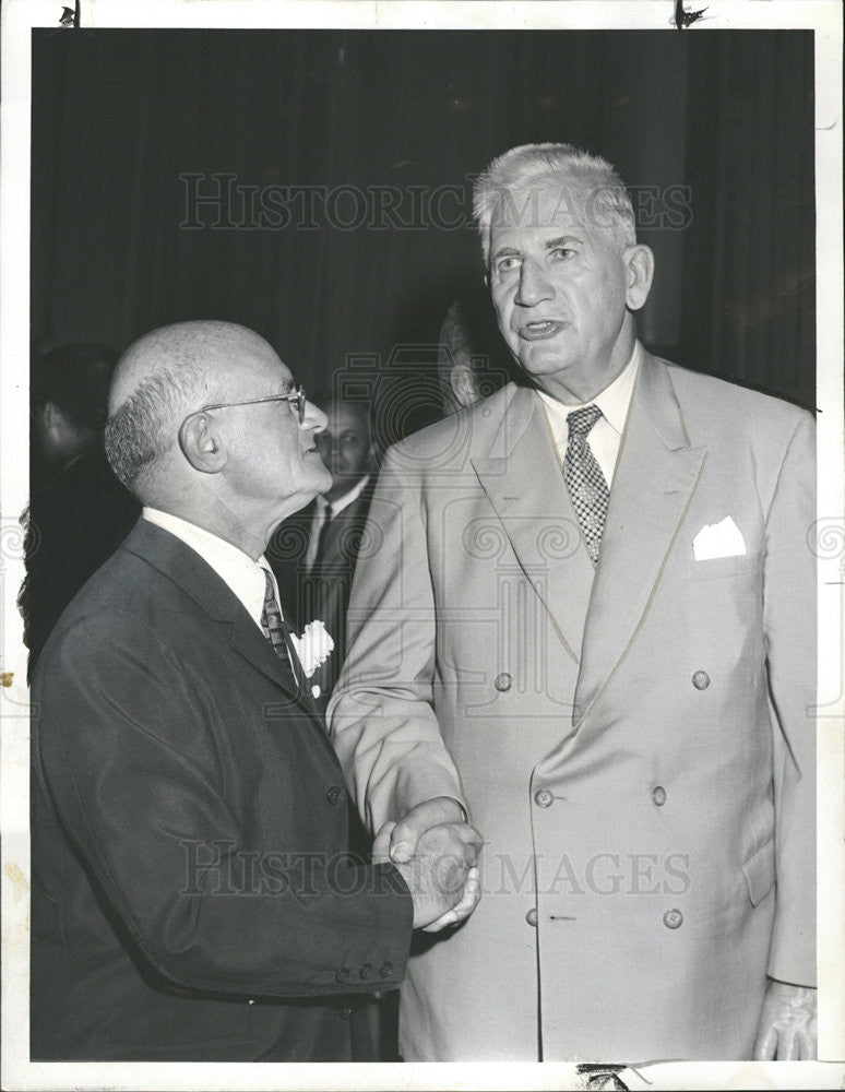 1960 Press Photo senator Paul H. Douglas col Jacob arvery - Historic Images