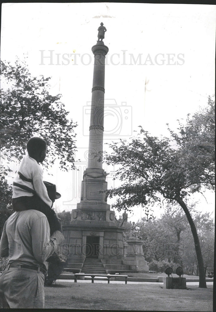 1961 Press Photo Stephen A. Douglas Tomb in Chicago - Historic Images