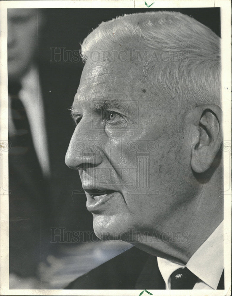 1966 Press Photo Senator Paul Douglas Press Conference Meigs Field Campaign Trip - Historic Images