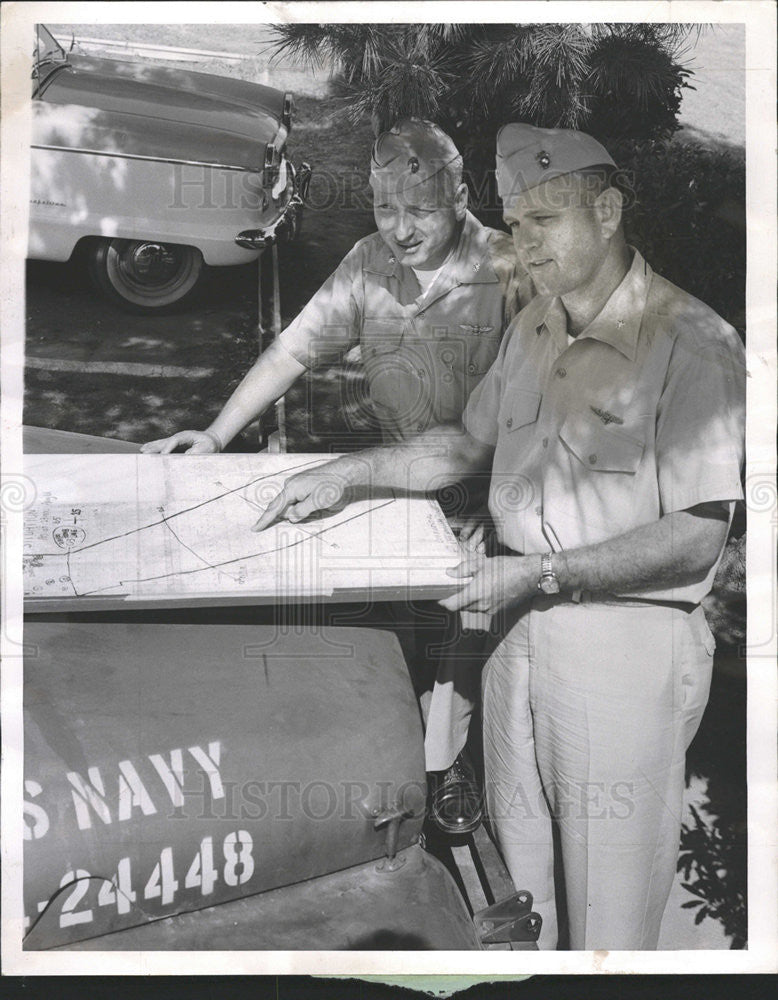 1961 Press Photo Lt Col Laverne McMillion, Lt Col AC Reali, El Toro - Historic Images