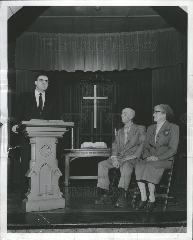 1958 Press Photo Rev. Wilsey J. McKnight Pastor Hope Community Advent Church - Historic Images