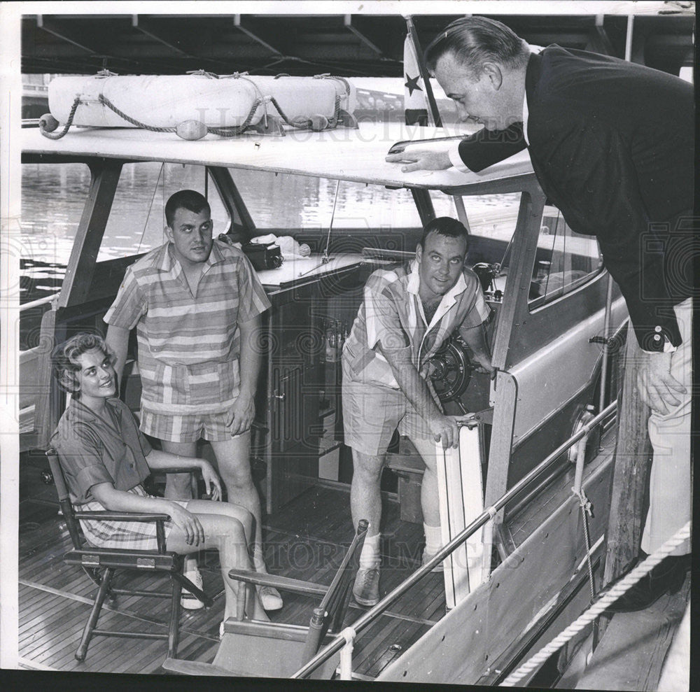 Press Photo Boat Owners Avery Johnson, Robert McLallen, Lorraine Berkrau - Historic Images