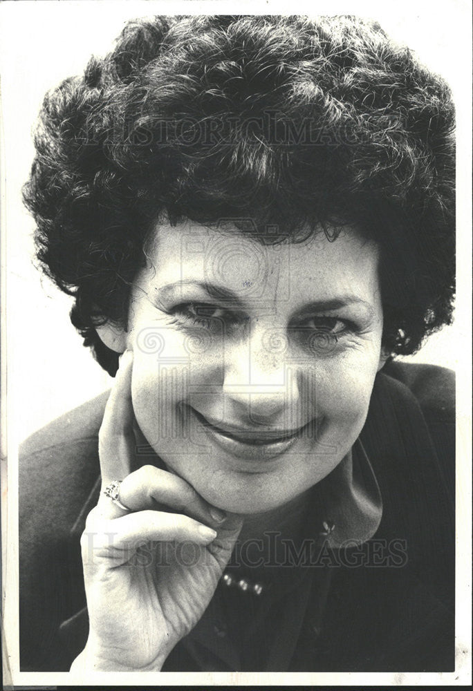 1980 Press Photo Maggie Scarf American Writer Author - Historic Images