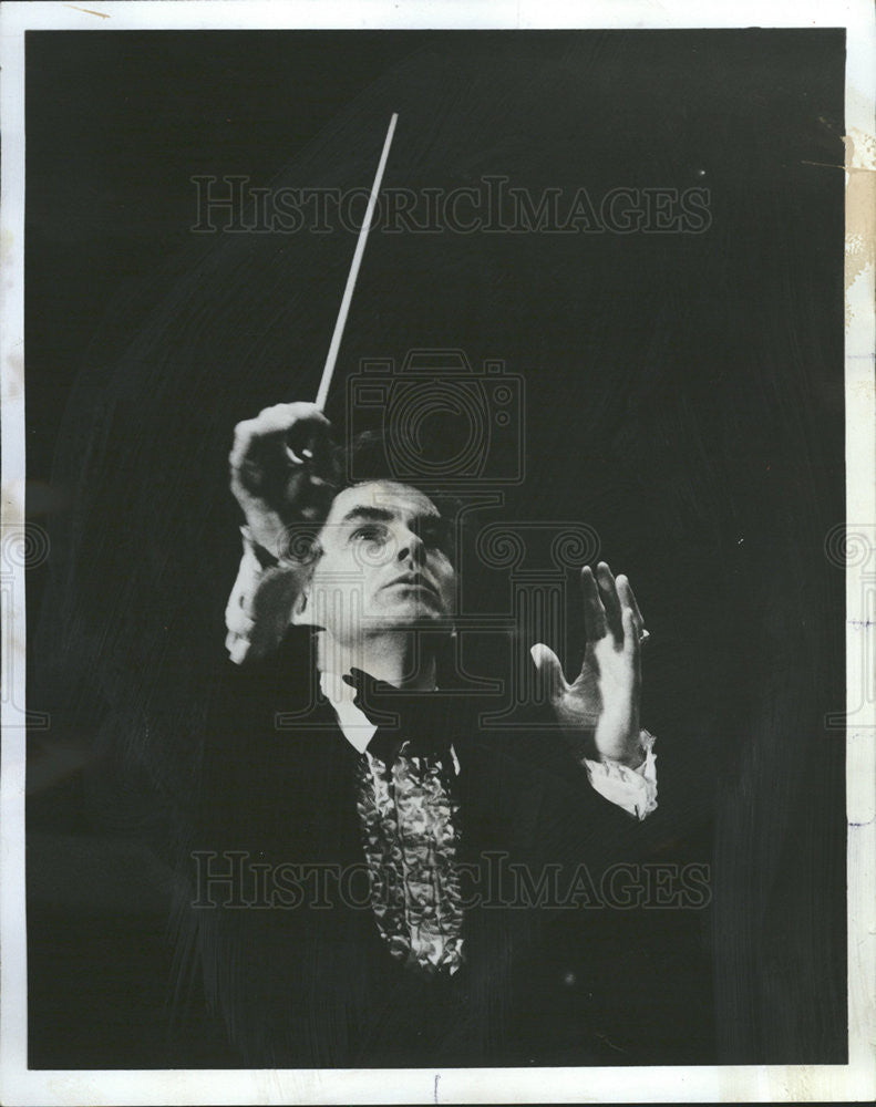 1977 Press Photo Kenneth Schermerman Conductor Milwaukee Symphony Orchestra - Historic Images