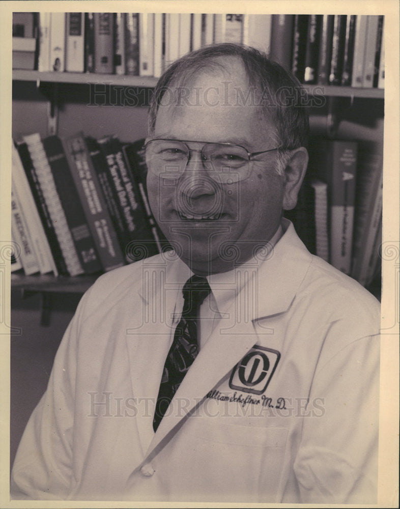 1993 Press Photo Dr. William Scheftner Psychiatrist - Historic Images