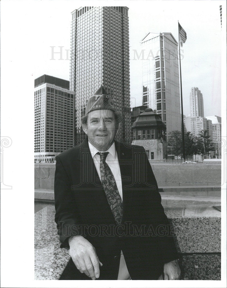 1994 Press Photo Marine Veteran Mike Singer, World War II - Historic Images