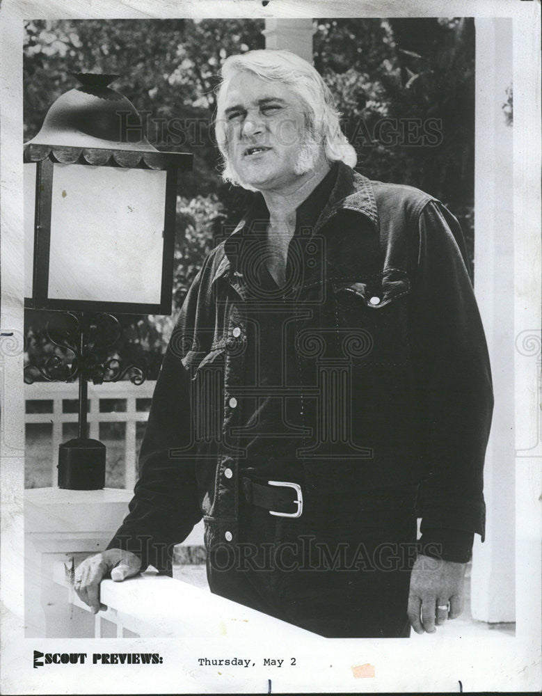 1974 Press Photo Charlie Rich Hosts Music Country USA - Historic Images