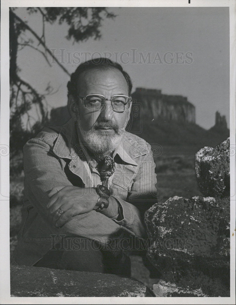 1974 Press Photo Robert Shad Northshield Executive Producer Navajo Way - Historic Images