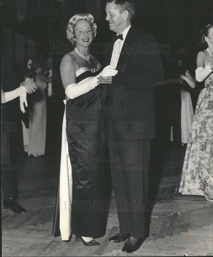 1965 Press Photo William North Opera Ball - Historic Images