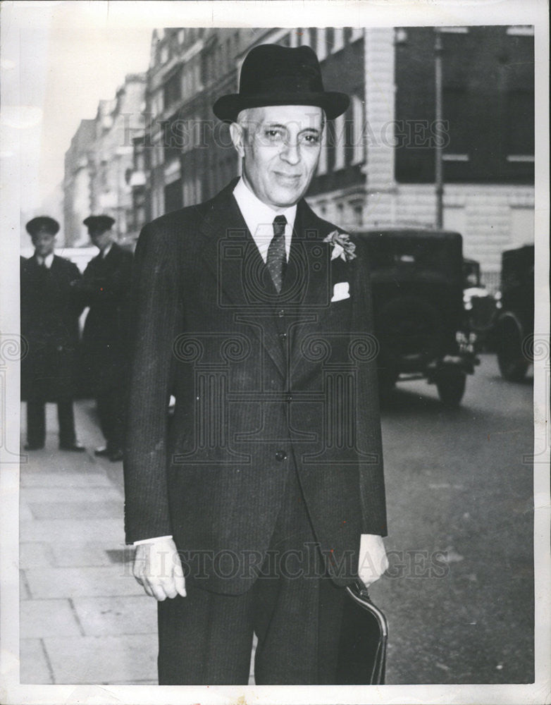 1955 Press Photo Pandit Jawajharlal Nehru of India - Historic Images