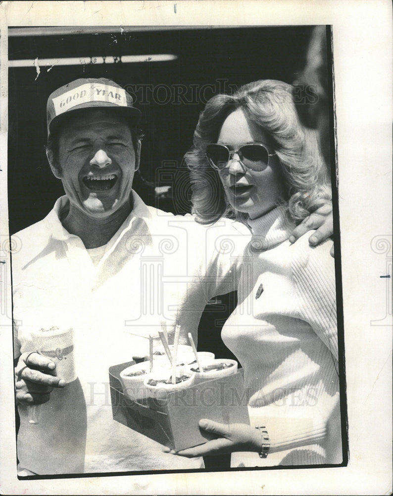 1976 Press Photo Dick Simon American Race Car Driver - Historic Images