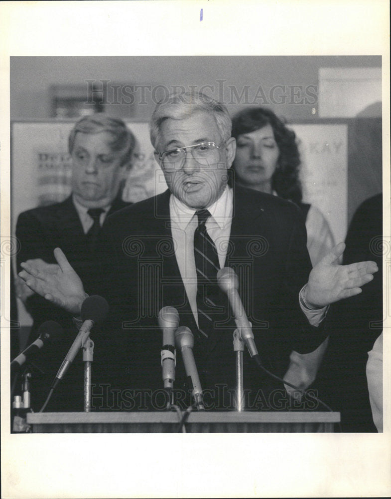 1988 Press Photo Donald L Totten Republican committeeman - Historic Images