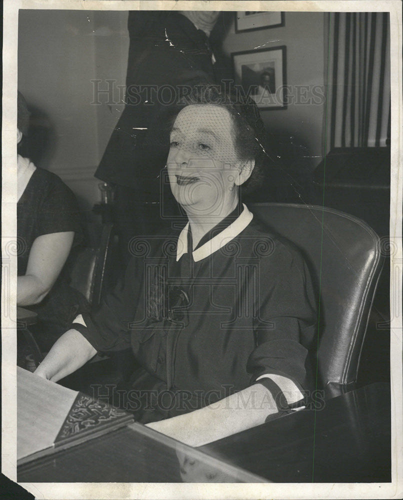 1955 Press Photo Mrs Marion Thorne - Historic Images