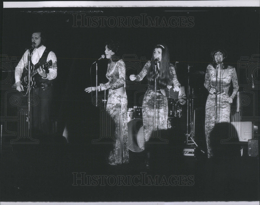 1972 Press Photo Love N Sound Vocal Music Group - Historic Images