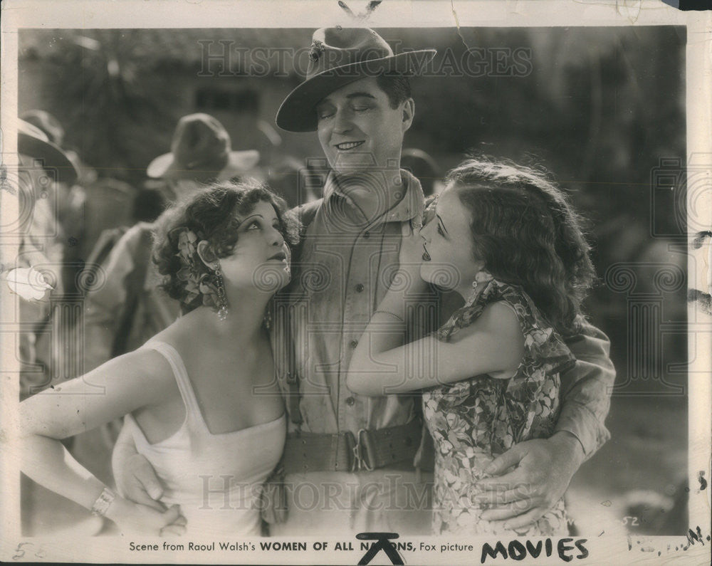 1931 Press Photo &quot;Women of all Nations&quot;, Edmund Lowe - Historic Images