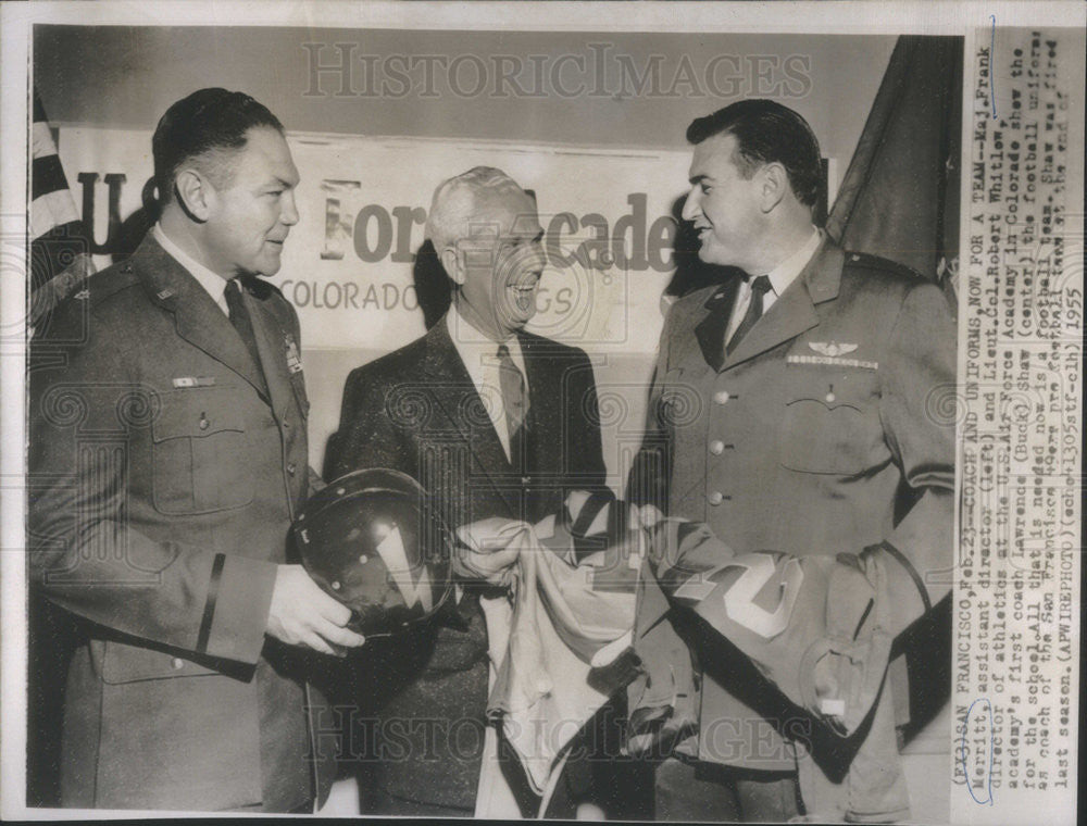 1955 Press Photo Frank Merritt Major Assistant Director Robert Whitlew Director - Historic Images