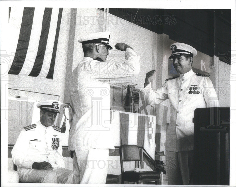 1979 Press Photo Captain John B. Eskew New Commander Glen view Air Base Maurice - Historic Images