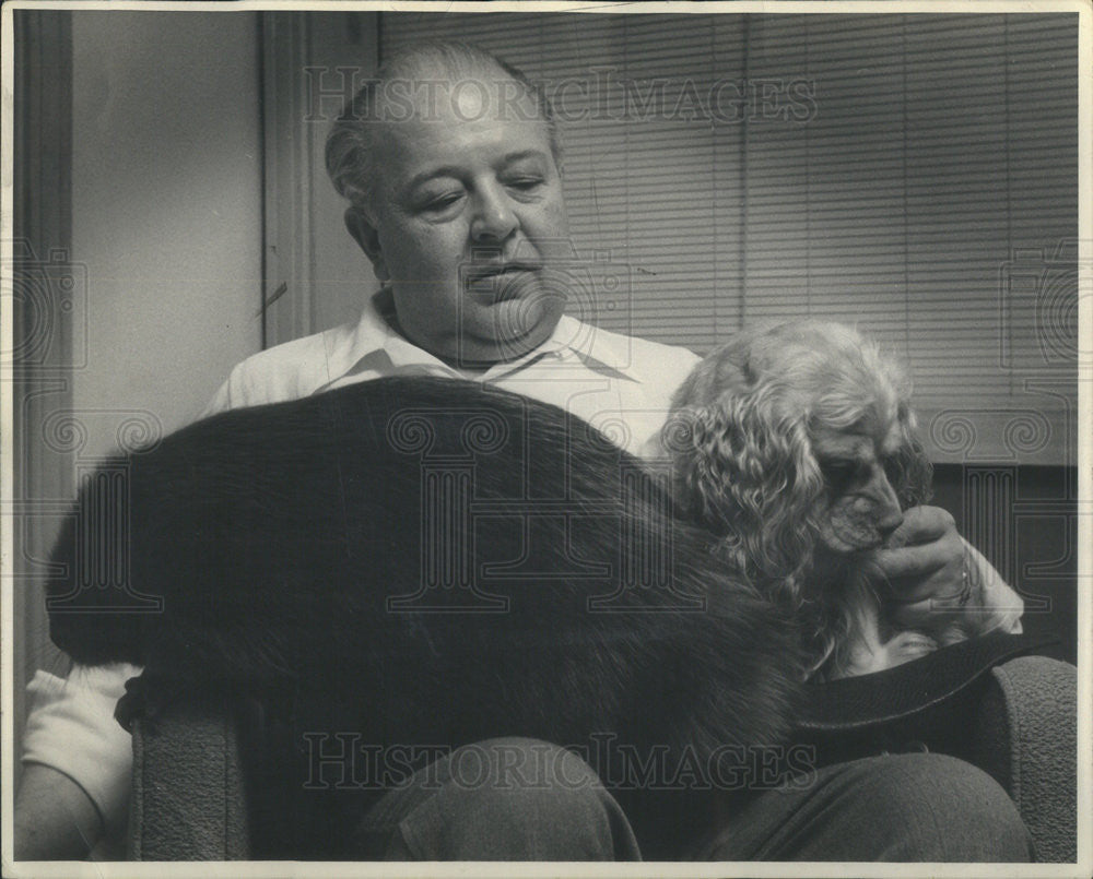 1960 Press Photo  Carl Marty Jr., animal expert. - Historic Images