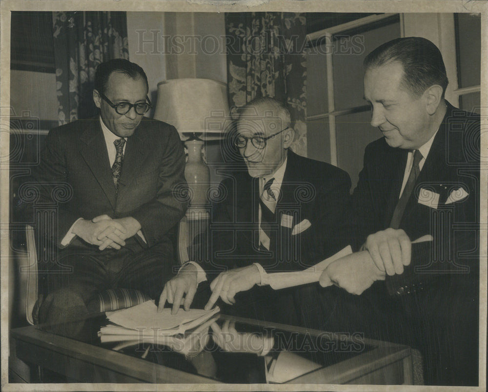 1951 Press Photo Mr. Leonard Mayo at the Conference on Chronic Diseases - Historic Images