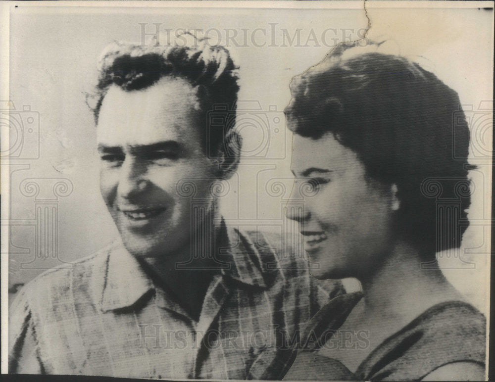 Undated Press Photo Soviet cosmonaut Gherman Titov and wife Tamara - Historic Images