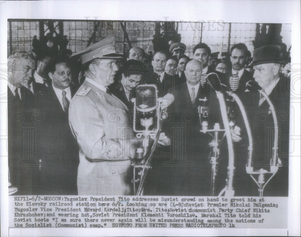 Press Photo Yugoslav President Tito Addressing a Soviet Crowd at Kievsky - Historic Images