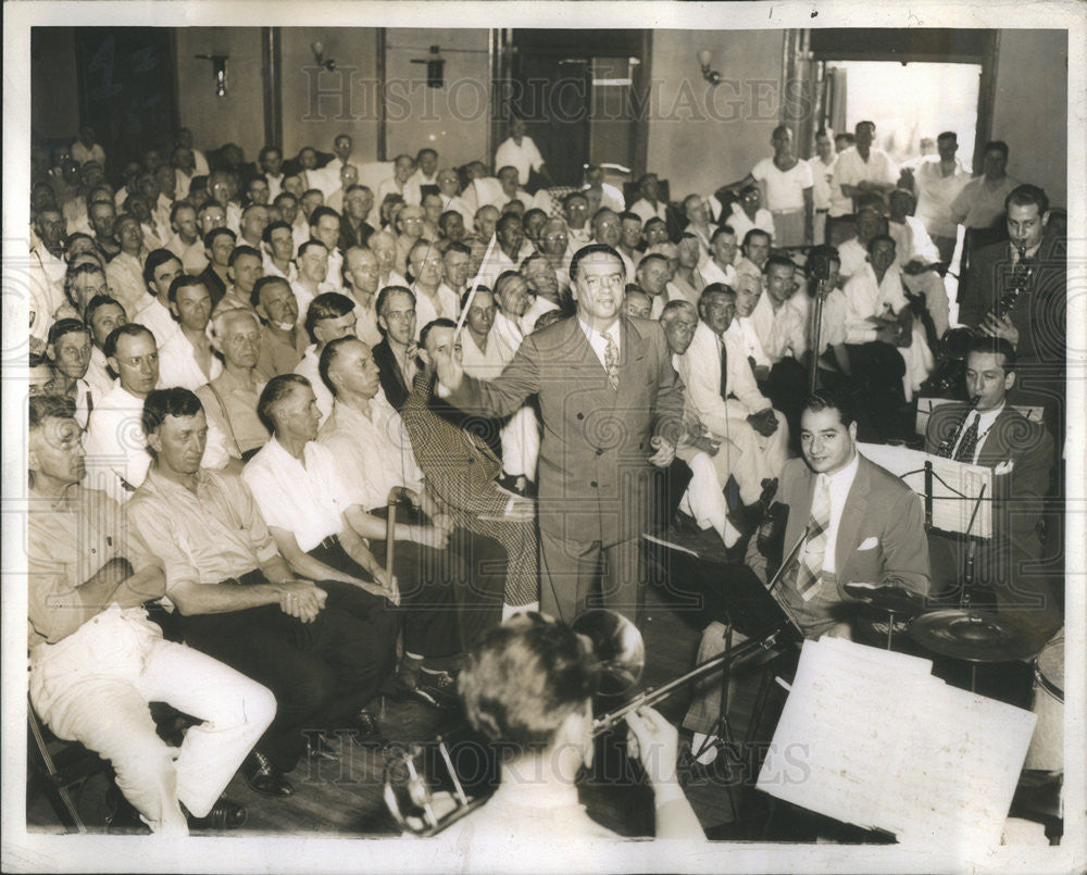 1939 Press Photo Vincent Lopez  bandleader Entertainers At Show At Hospital - Historic Images