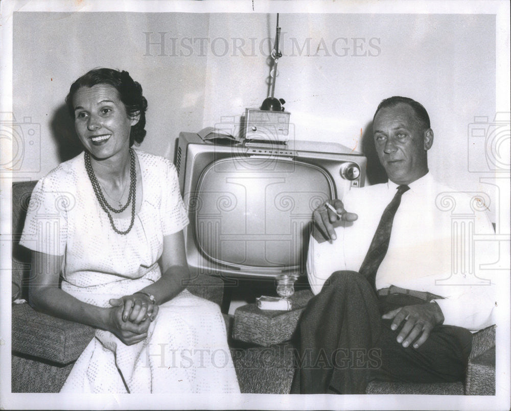 1959 Press Photo Mr. and Mrs. Victor Lonsmin - Historic Images