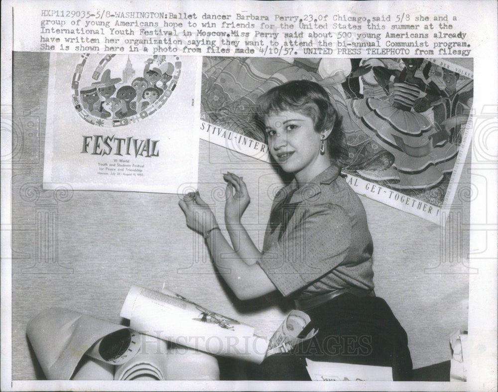 1957 Press Photo Ballet Dancer Barbara Perry International Youth Festival Trip - Historic Images