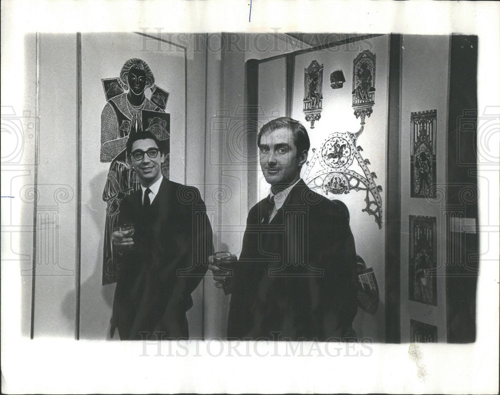 1966 Press Photo John Perry and Robin Slesser with Brass Rubbing from Kent - Historic Images