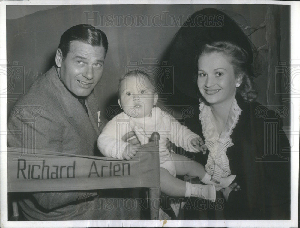 1942 Press Photo John Anthony Coogan, Jackie Coogan with Wife Flower Parry - Historic Images