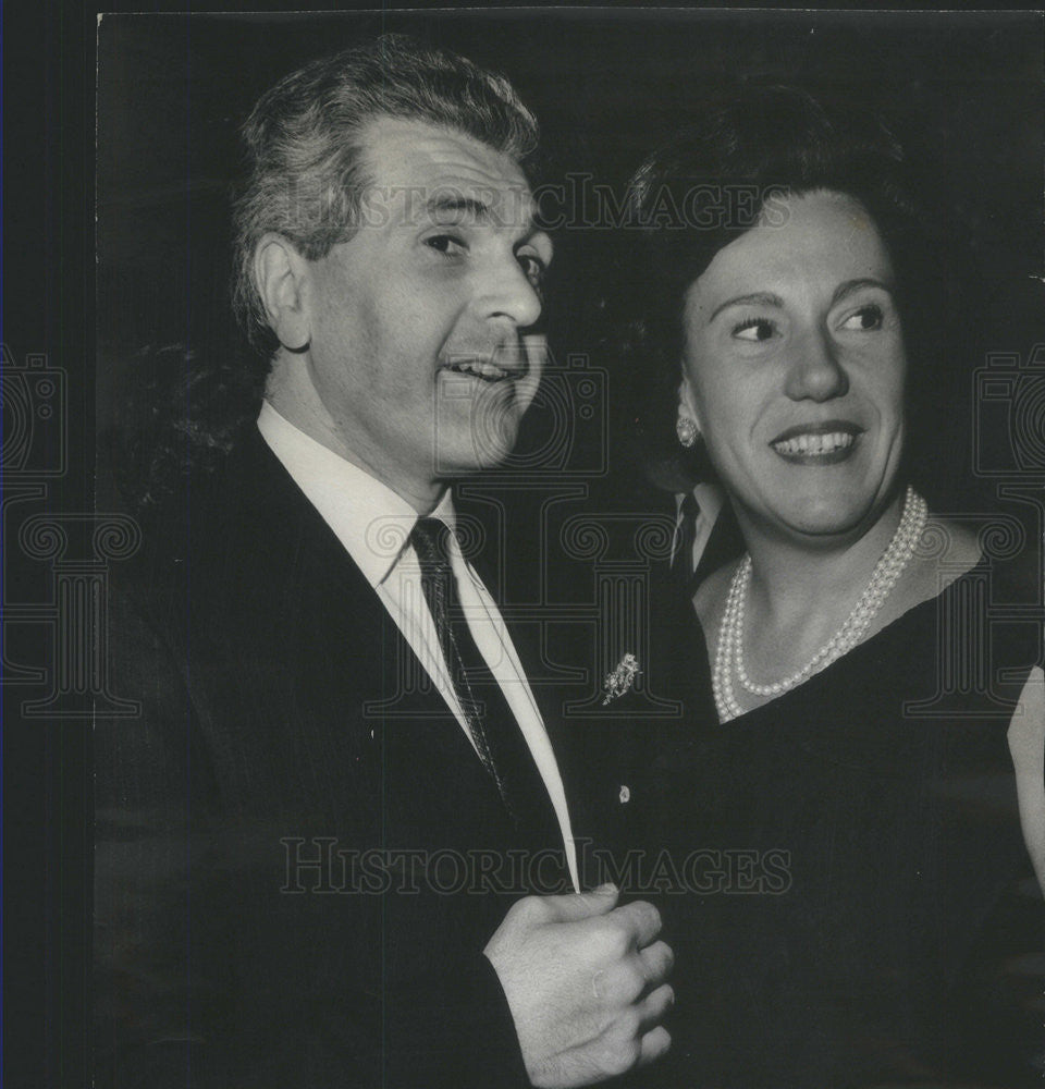 1966 Press Photo Julius Rudel And Mrs. C. Larkin Flanagan Lyric Opera Meeting - Historic Images