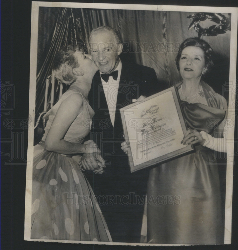 1958 Press Photo  alfred lunt lynn fontanne The visit - Historic Images