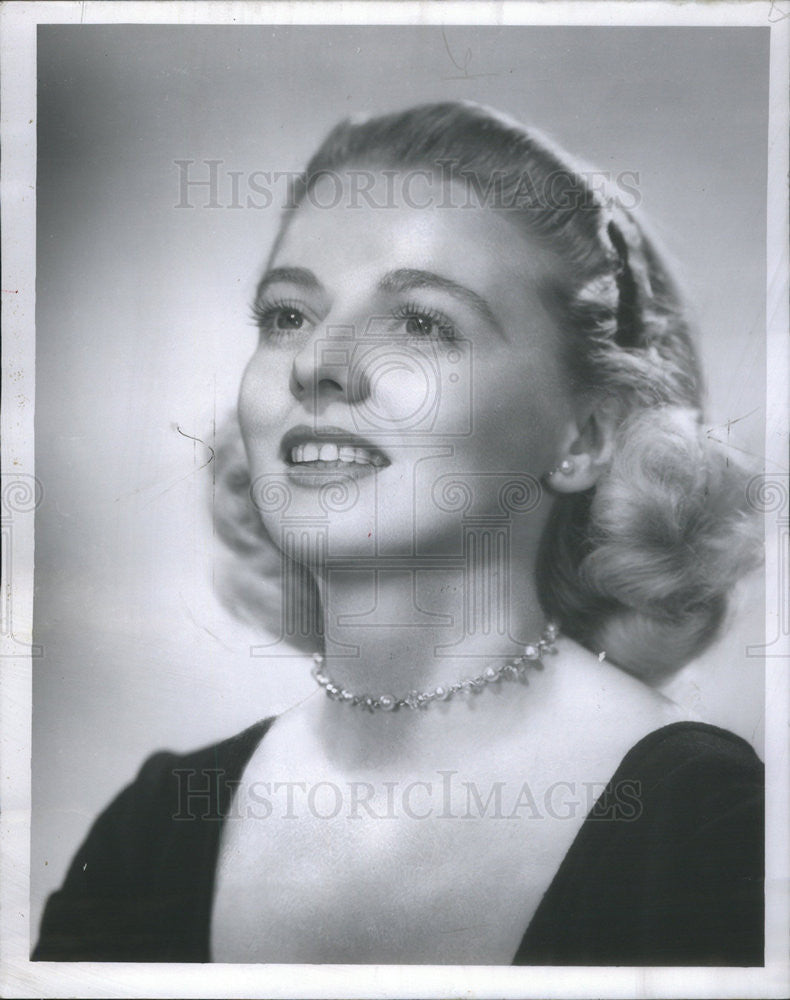 1956 Press Photo TV Actress Jean Mowry Joins Studebaker Theater Co. - Historic Images