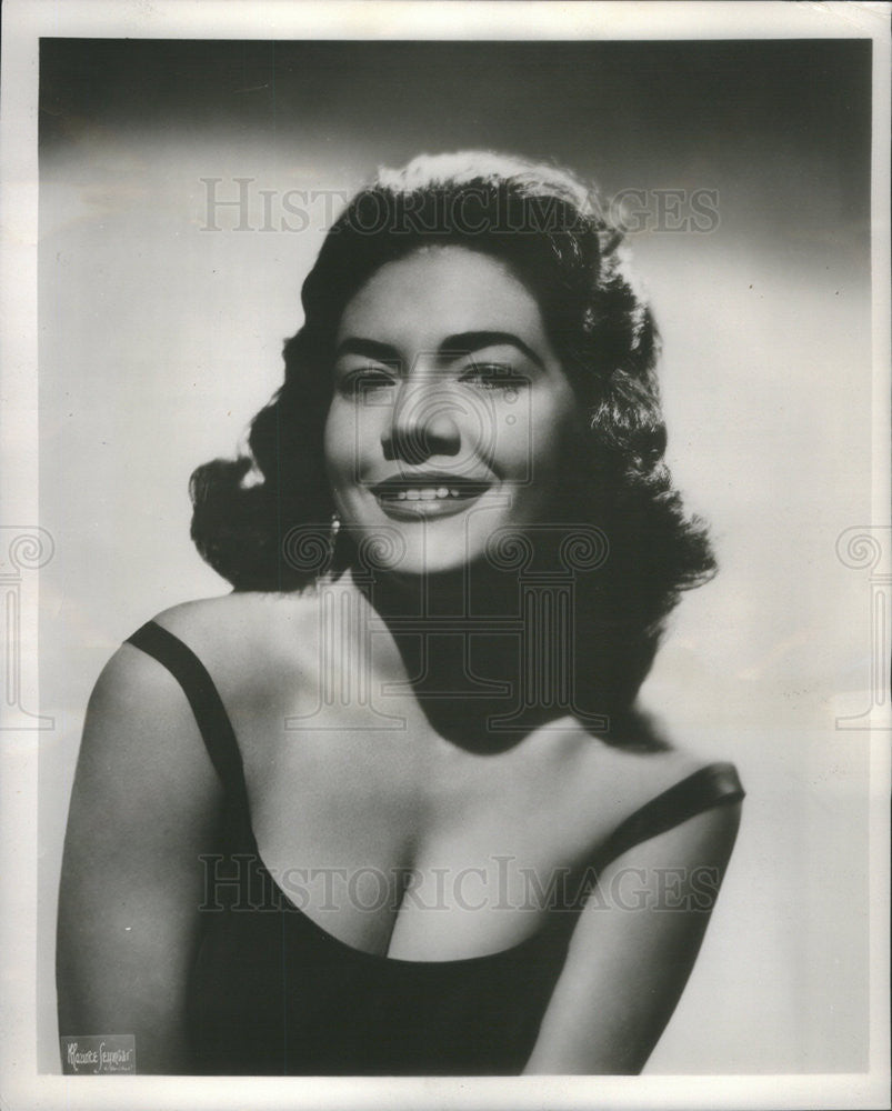 1956 Press Photo Singer Renee Lunney performing at the Aragon Ballroom - Historic Images