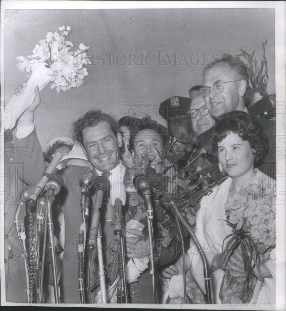 1962 Press Photo Soviet Astronaut Gherman Titov &amp; Wife - Historic Images