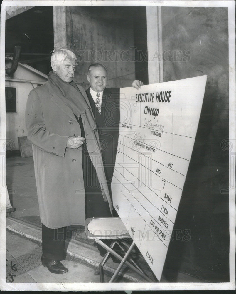 1957 Press Photo Carl Sandburg Morris dewoskin - Historic Images