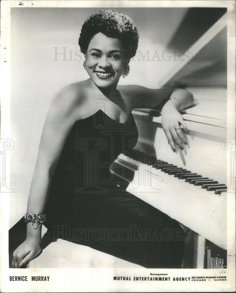 1962 Press Photo Bernice Murray performing at the American Inn, Des Plaines - Historic Images