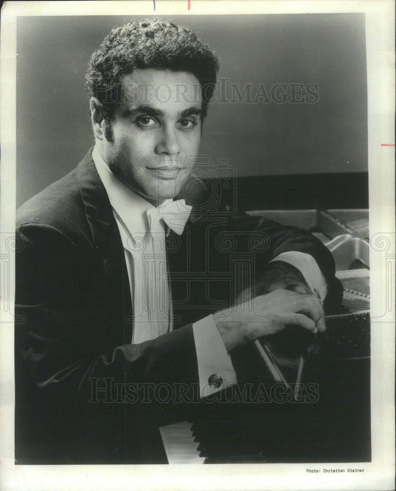 1976 Press Photo Pianist Jeffrey Siegel - Historic Images