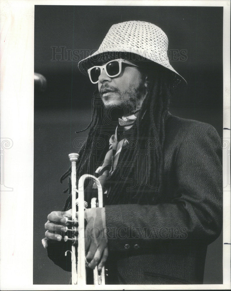 1985 Press Photo Trumpeter Rasul Siddik performing of Henry Threadgill Sextet - Historic Images